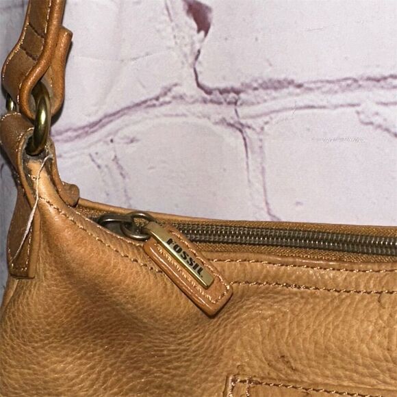 Vintage Fossil Women's Tan Brown Leather Shoulder Bag with Front Flap Pocket - Picture 6 of 14